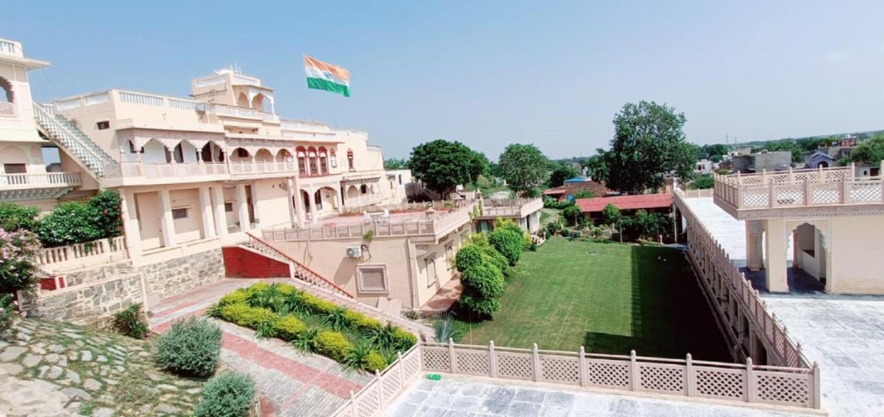 Shahjahanpur Fort Beejwar Chauhan By Aayams Neemrana מראה חיצוני תמונה